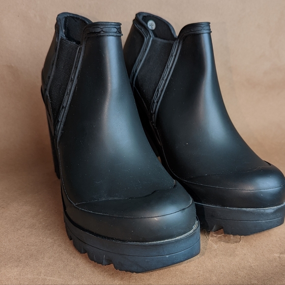 NWOB Hunter Chunky Heel Rain Booties🏷️ - Picture 6 of 8